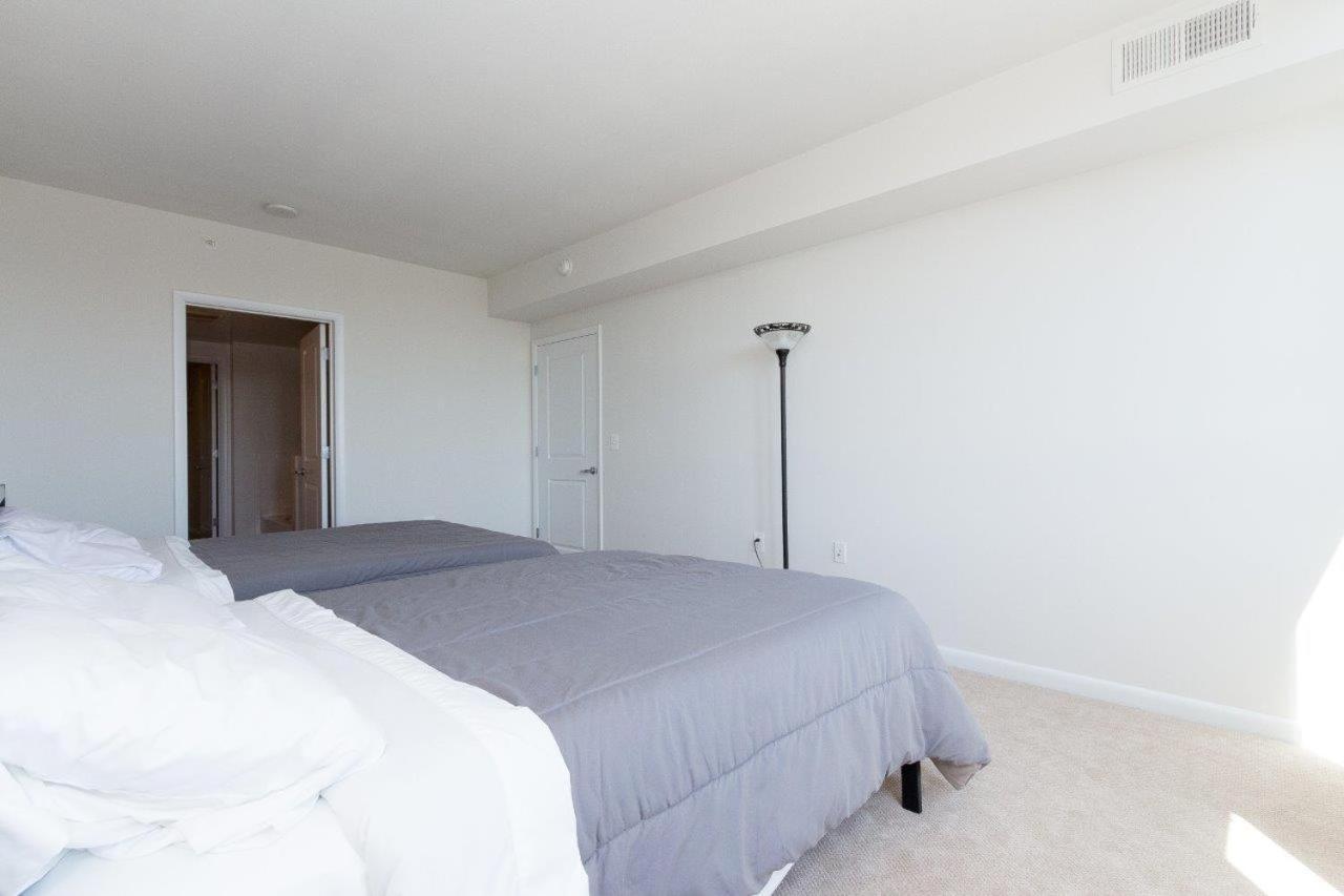 Pentagon Luxe Apartments 阿林顿 外观 照片