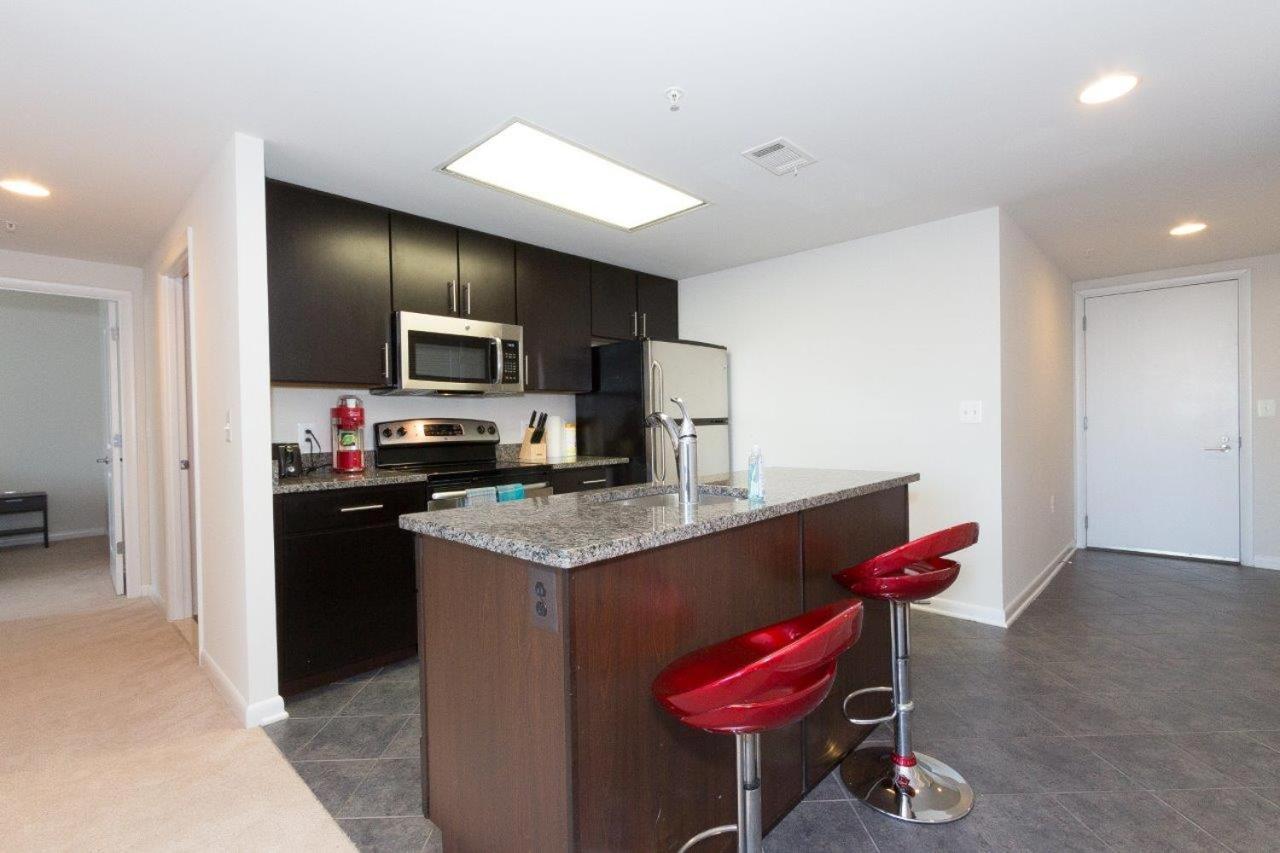 Pentagon Luxe Apartments 阿林顿 外观 照片