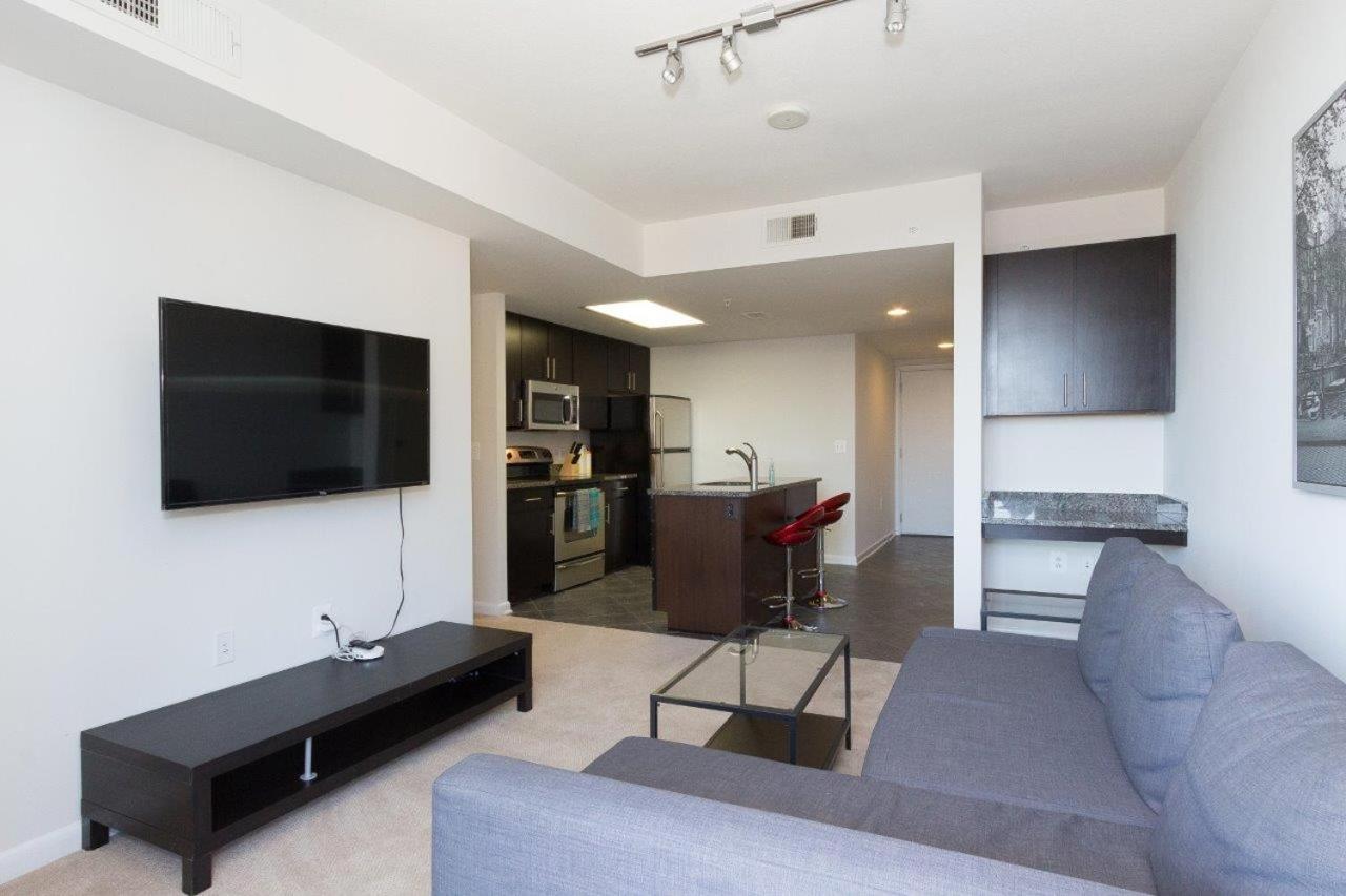 Pentagon Luxe Apartments 阿林顿 外观 照片