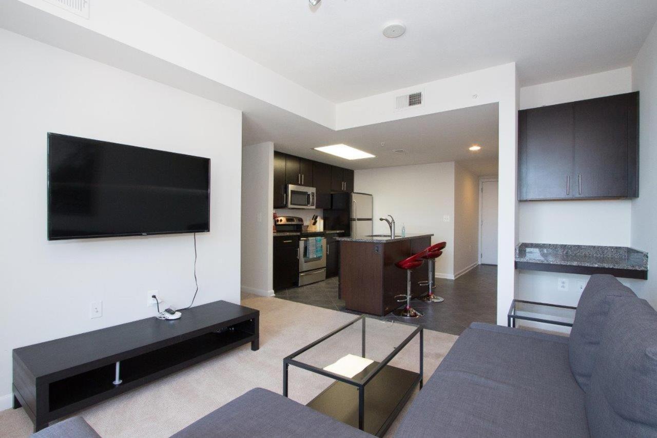 Pentagon Luxe Apartments 阿林顿 外观 照片