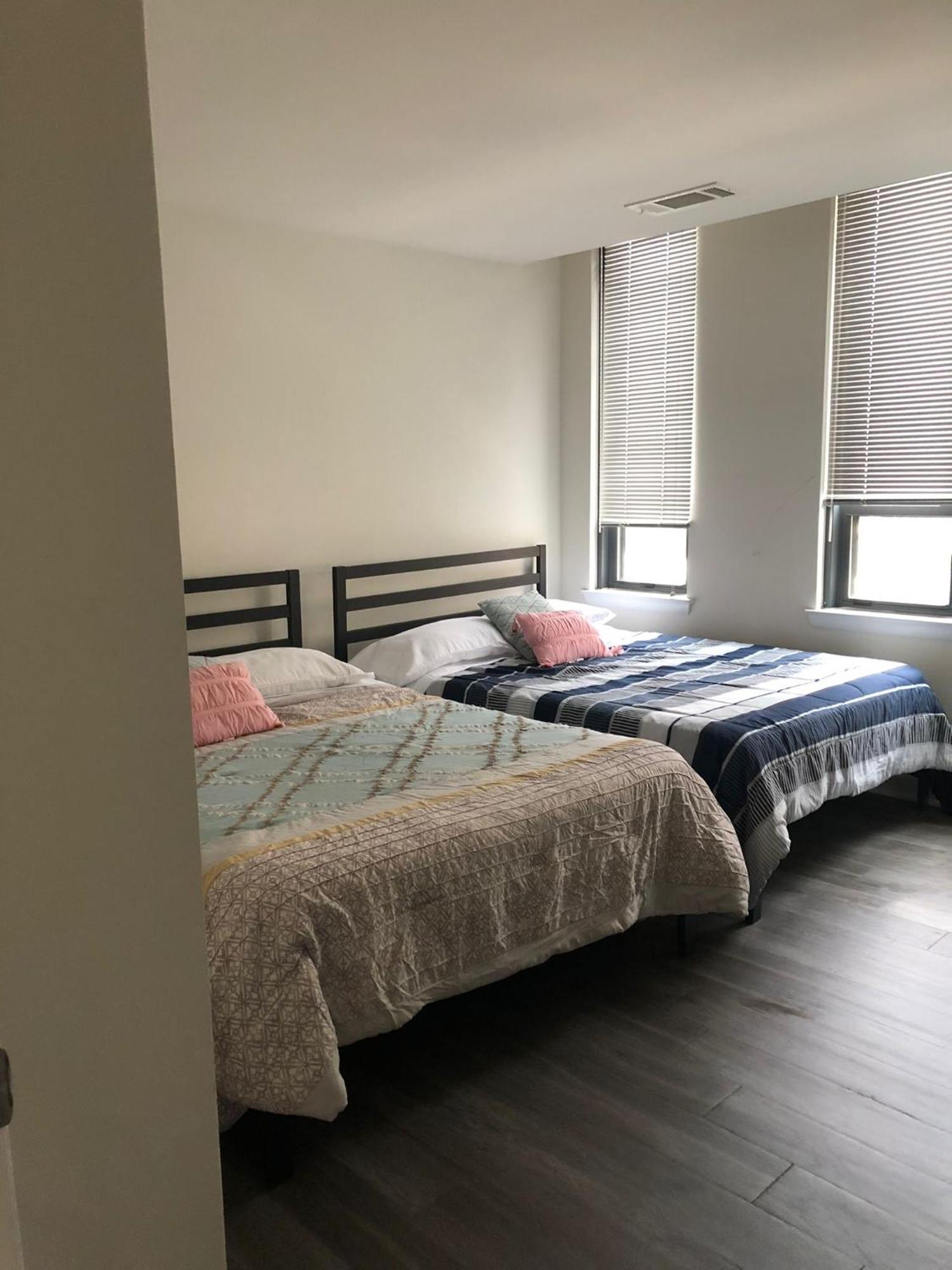Pentagon Luxe Apartments 阿林顿 外观 照片