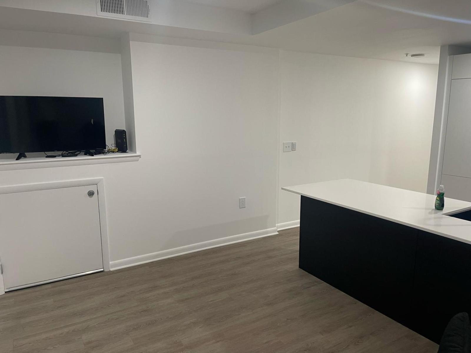 Pentagon Luxe Apartments 阿林顿 外观 照片